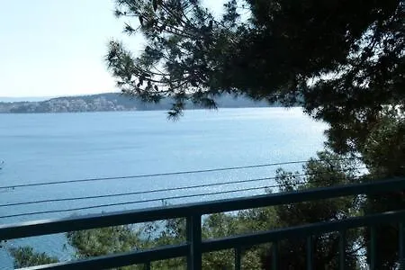 Bartol With Free Bikes Τρογκίρ