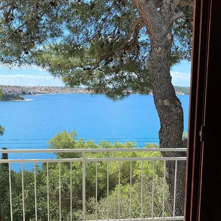 Apartament Bartol With Free Bikes And Great Local Food Trogir