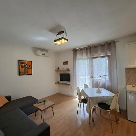 Apartments Bartol With Free Bikes *