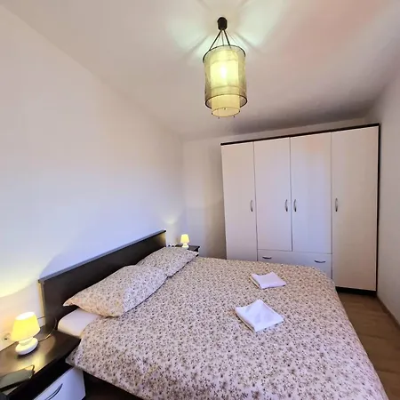 Apartments Bartol With Free Bikes