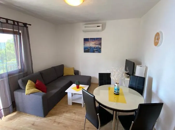 Apartamento Bartol With Free Bikes