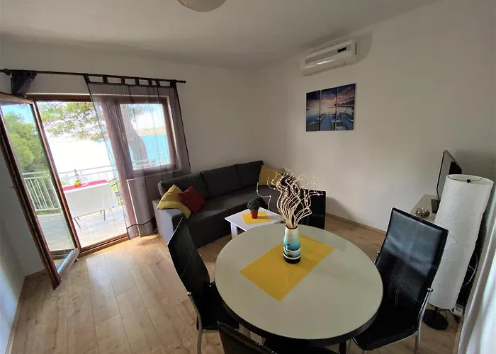 Apartamento Bartol With Free Bikes Trogir
