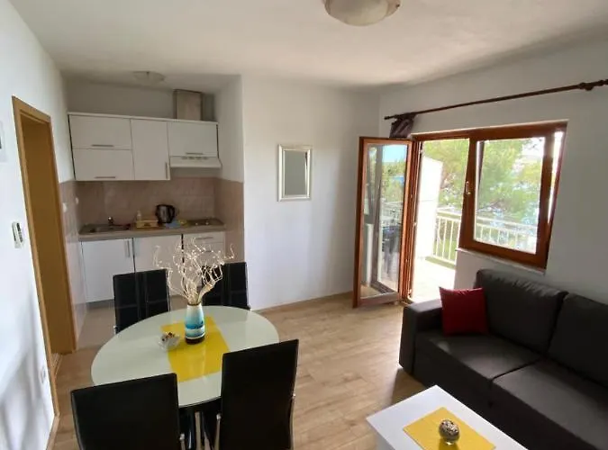 Apartamento Bartol With Free Bikes Trogir