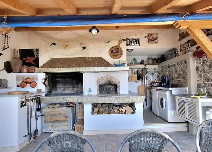 Bartol With Free Bikes 아파트 트로기르