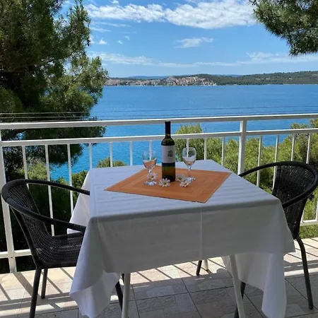 アパート Bartol With Free Bikes トロギール