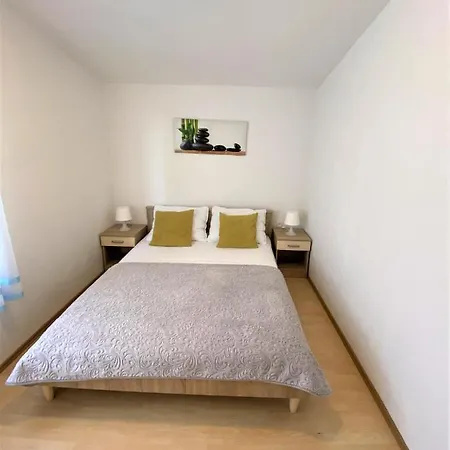 アパート Bartol With Free Bikes