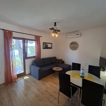 Apartments Bartol With Free Bikes *