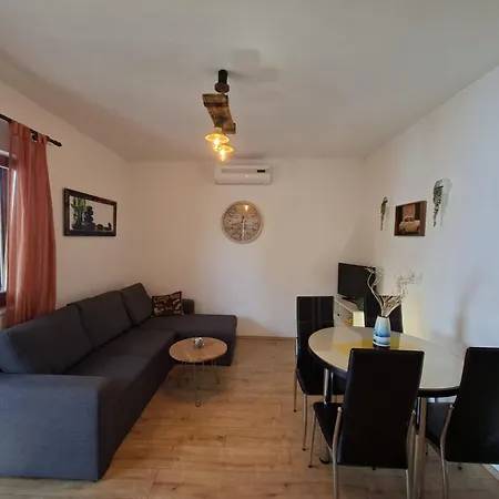 Apartments Bartol With Free Bikes * Trogir