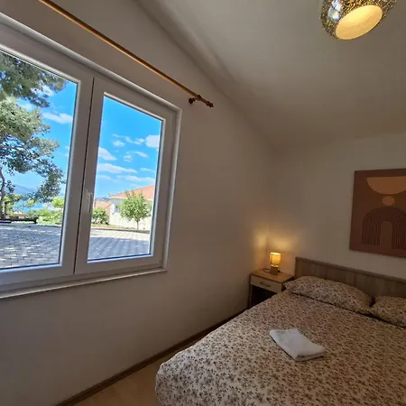Apartments Bartol With Free Bikes Trogir