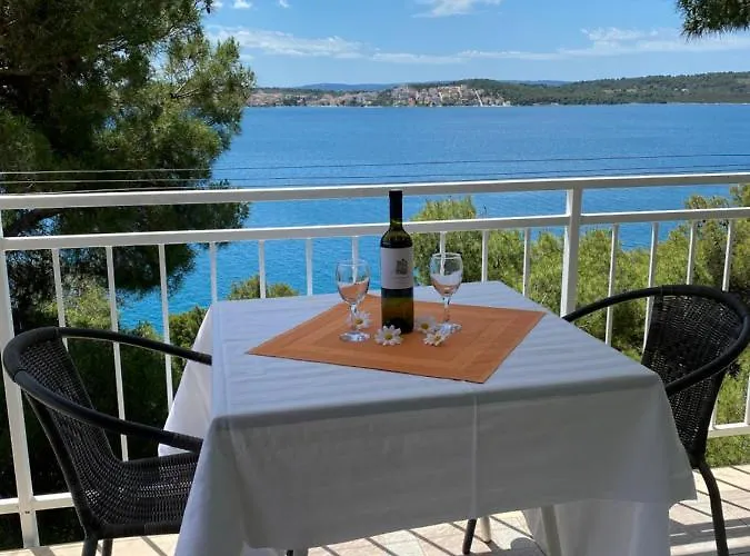 Apartman Bartol With Free Bikes Trogir