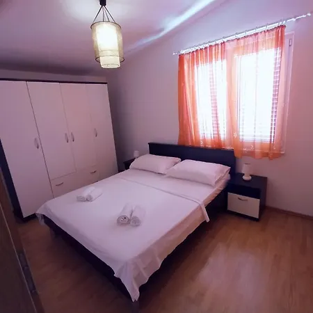 Bartol With Free Bikes *