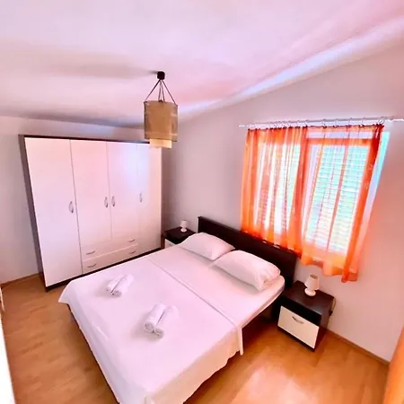 Bartol With Free Bikes شقة