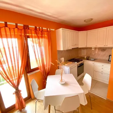 Bartol With Free Bikes شقة *